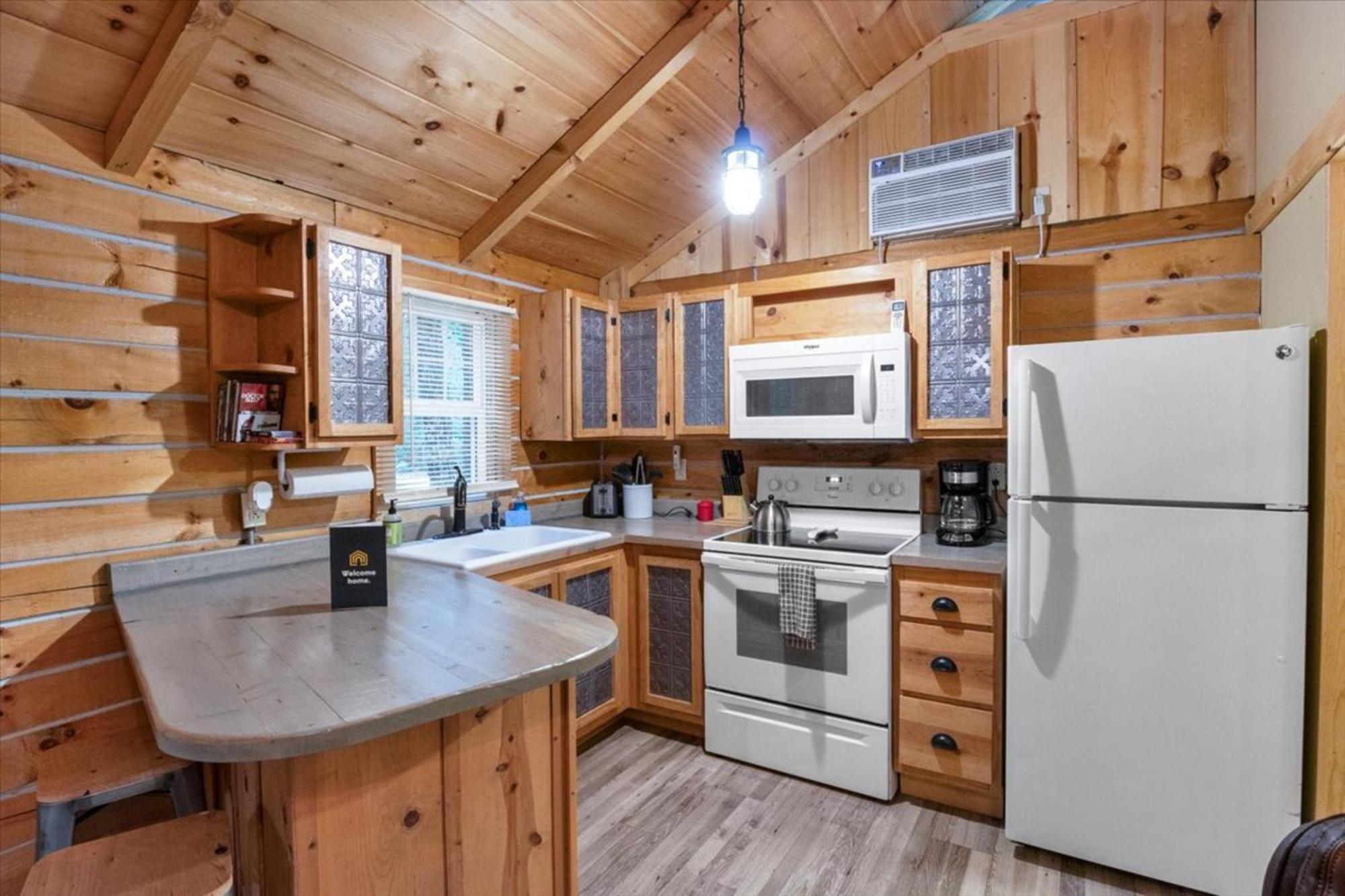 The Eldon Cabin Experience ภายนอก รูปภาพ