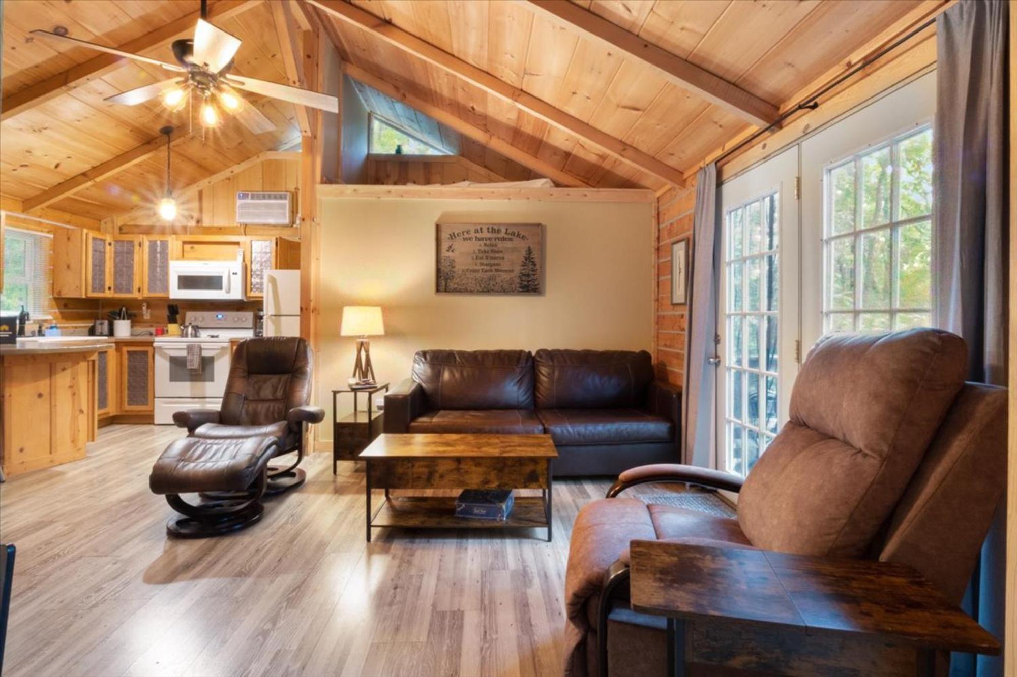 The Eldon Cabin Experience ภายนอก รูปภาพ