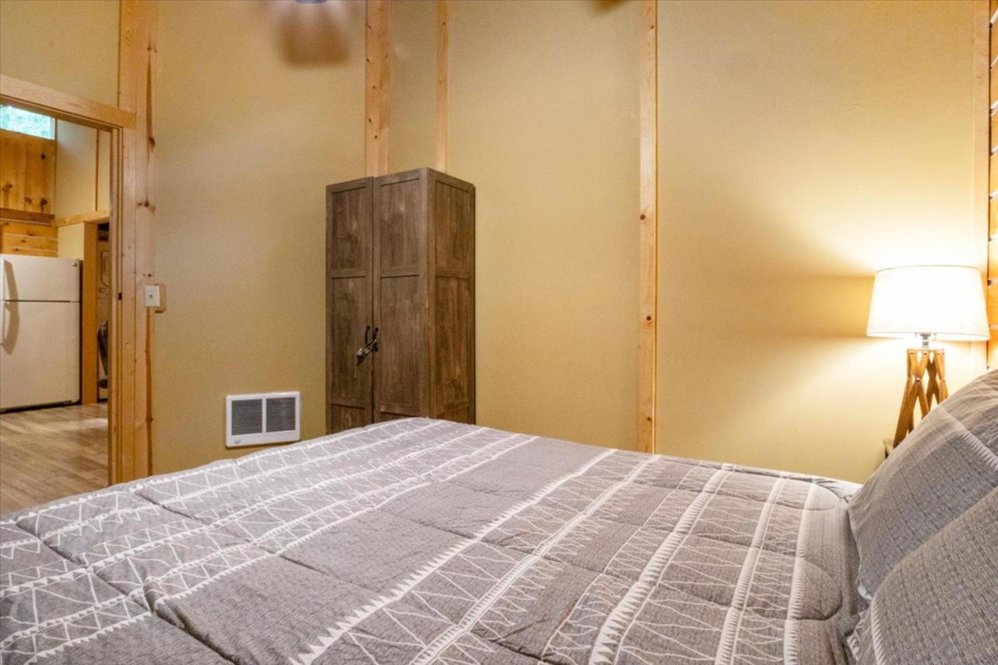 The Eldon Cabin Experience ภายนอก รูปภาพ